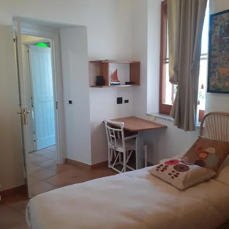 Velalatina Soverato - Maestrale & Tramontana Bed & Breakfast *