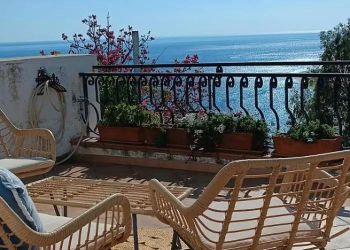 Alojamento de Acomodação e Pequeno-almoço Velalatina Soverato - Maestrale & Tramontana