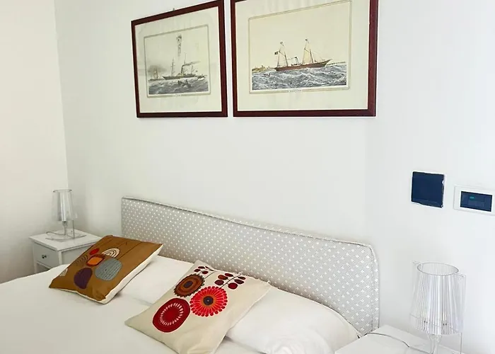 Alojamento de Acomodação e Pequeno-almoço Velalatina Soverato - Maestrale & Tramontana Soverato Marina